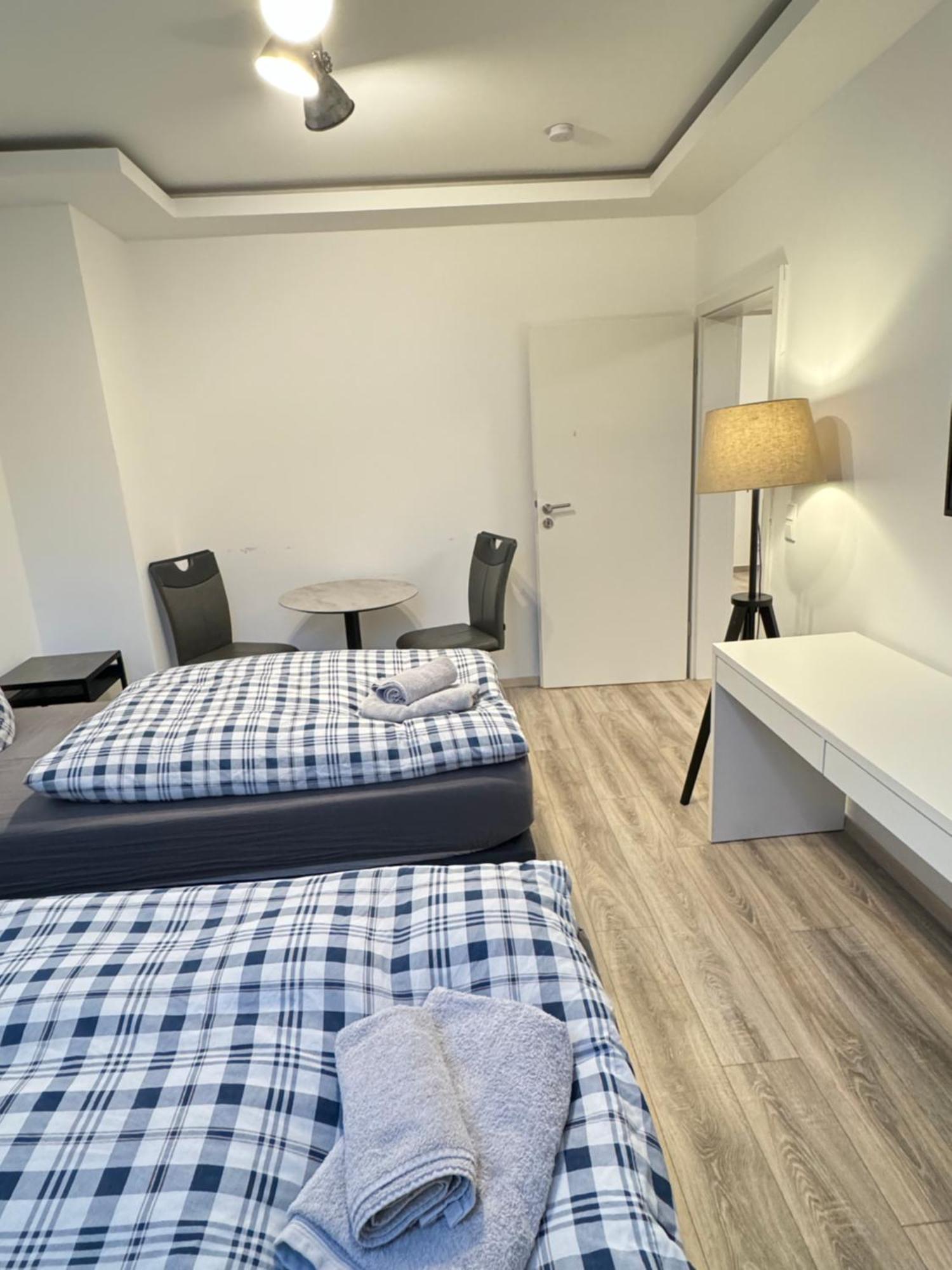 Apartments - Free Parking - Wifi - Kitchen Essen Exterior photo