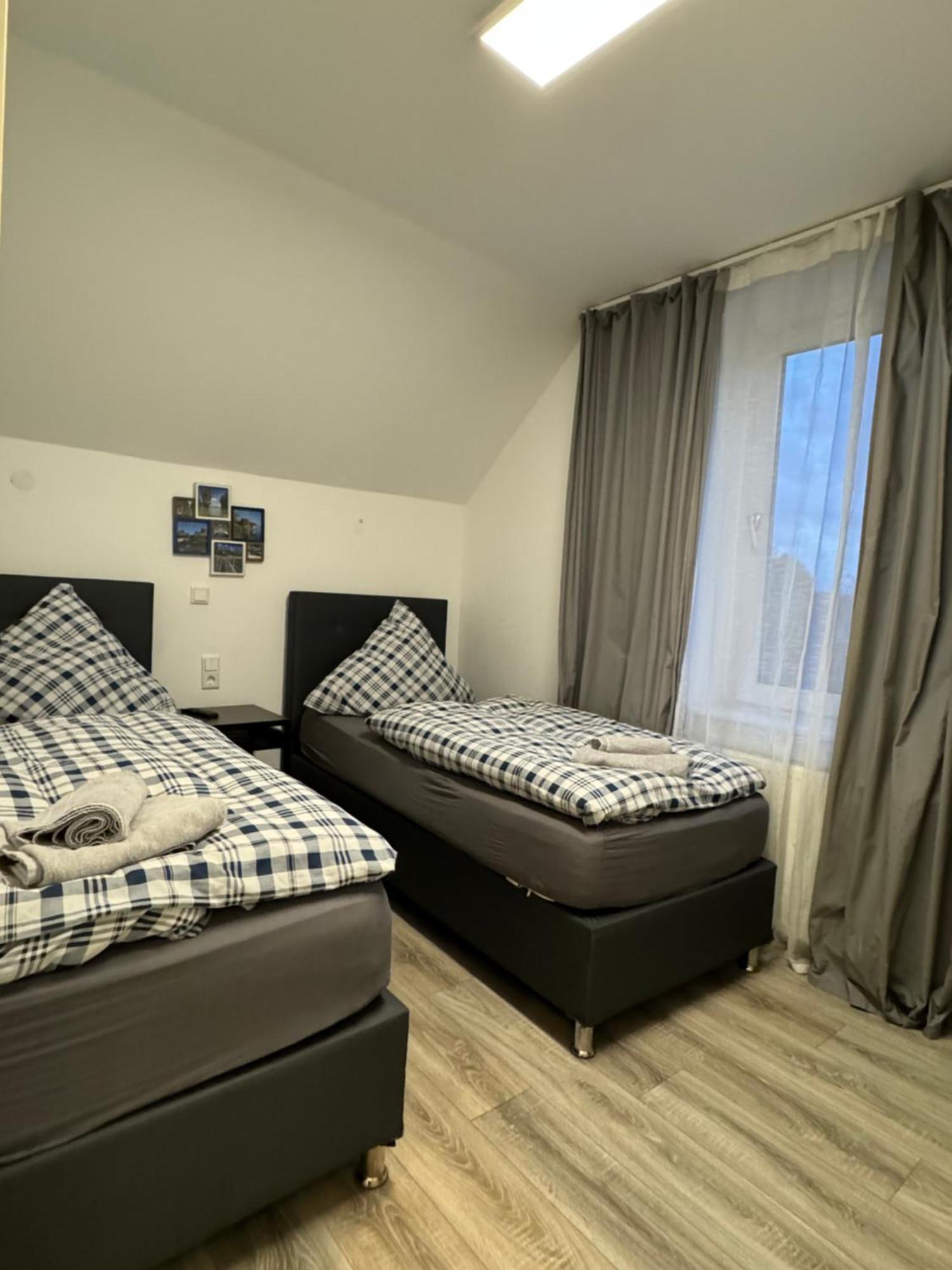 Apartments - Free Parking - Wifi - Kitchen Essen Exterior photo