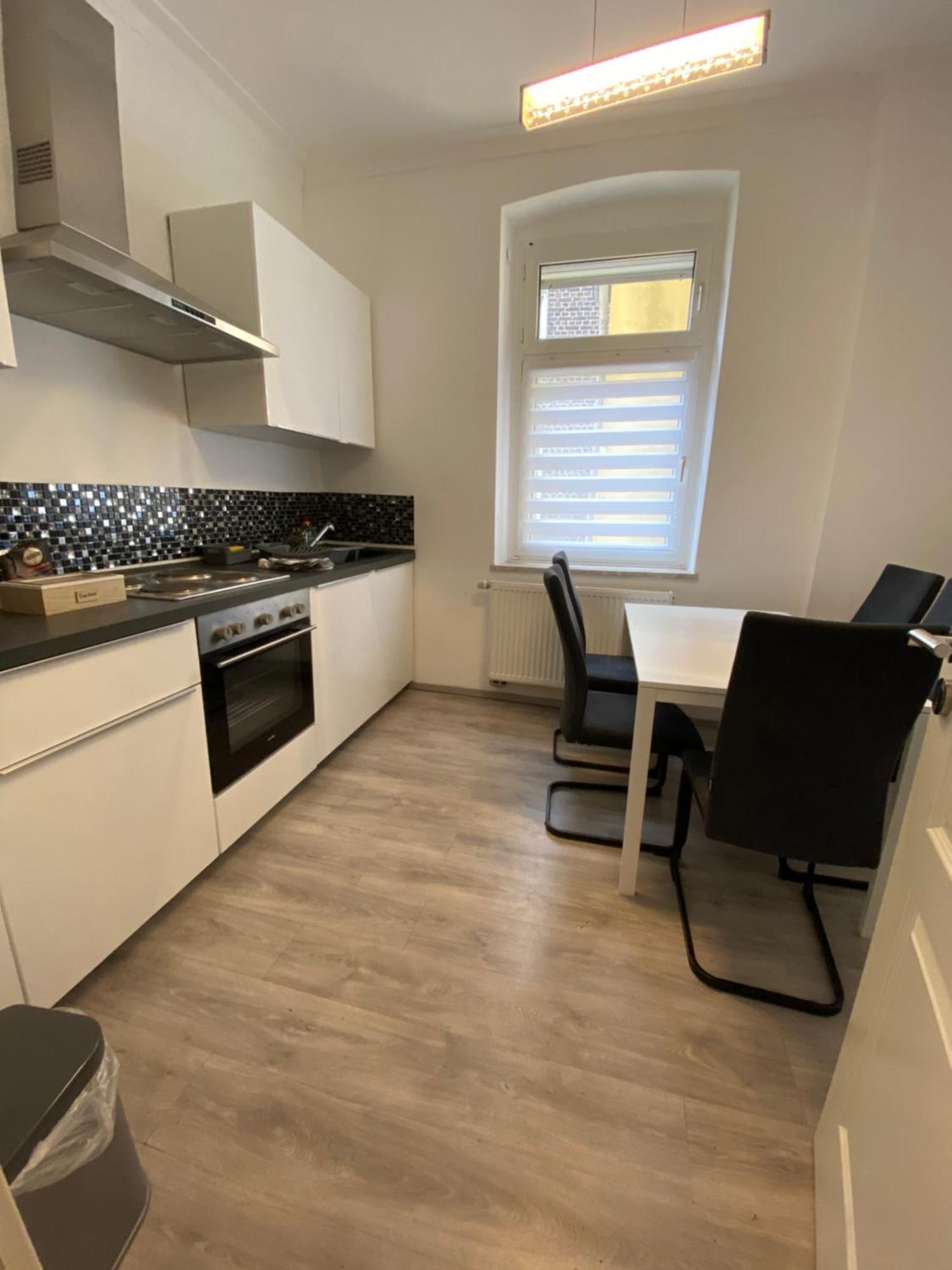 Apartments - Free Parking - Wifi - Kitchen Essen Exterior photo